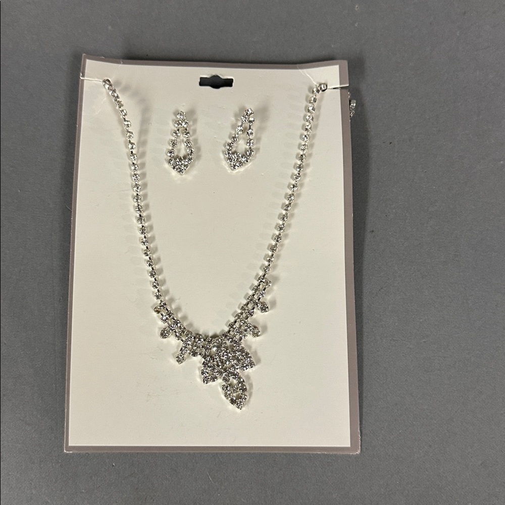 Silver Rhinestone Necklace and Earring Set NWT